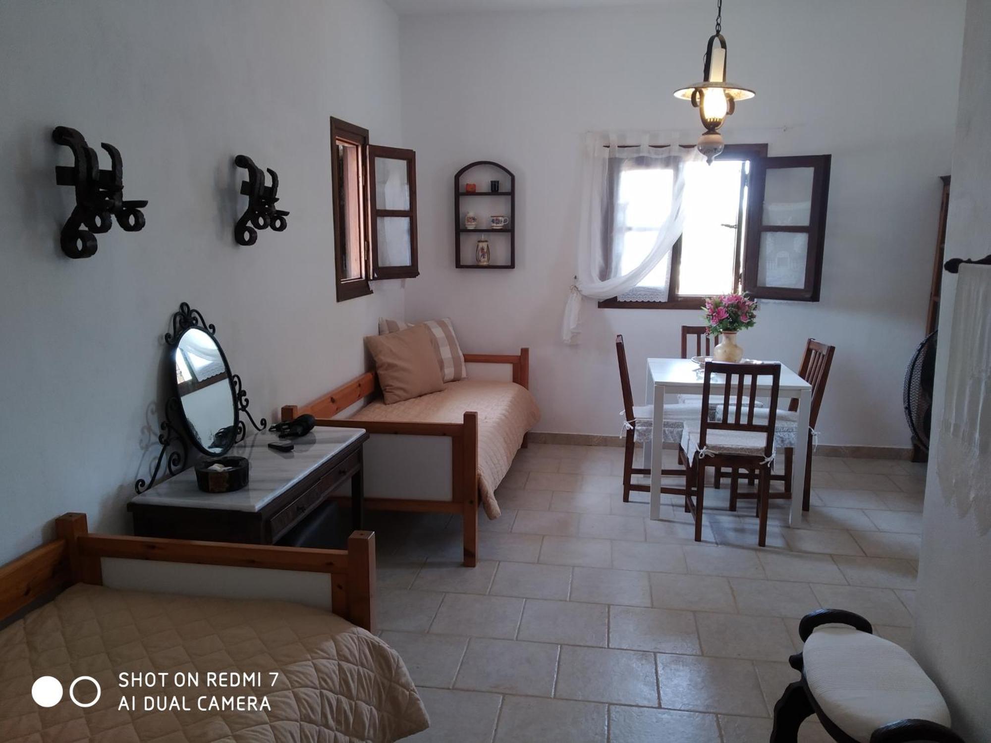 Charouda Stone Tower Xenonas Apartment Pírgos Dhiroú Bagian luar foto